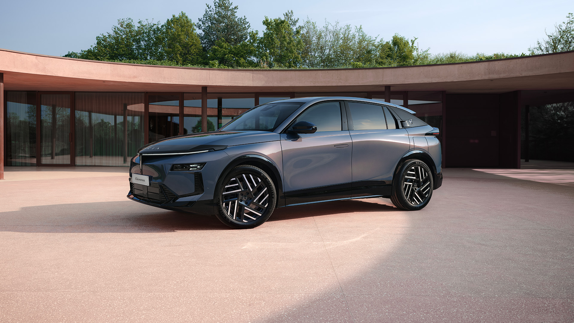 La Lancia Gamma affiche jusqu'à 740 km d'autonomie avec les batteries ACC.