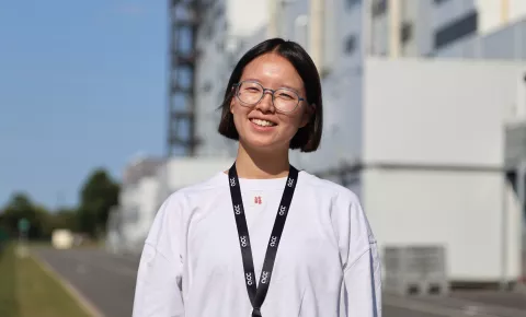 Xinran studied at university in France.