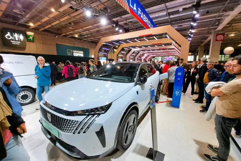 ACC était présent sur le stand de la Fabrique de l'électrique, de la Plateforme automobile.