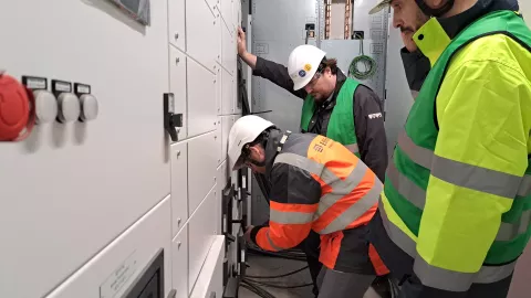 La mise sous tension au coating a eu lieu le 24 avril.