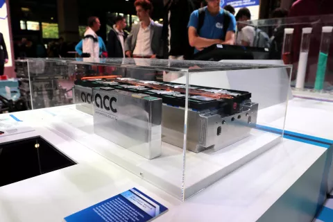 Un module et une cellule fabriqués à Billy-Berclau ont été présenté à Paris.
