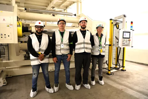 Driss, Cyril et Magdalena avec Christophe, le production leader chimie de BBD2.